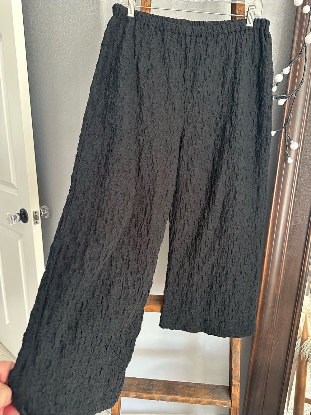 Kathleen Sommers Textured Cropped Wide-Leg Pants Black size large